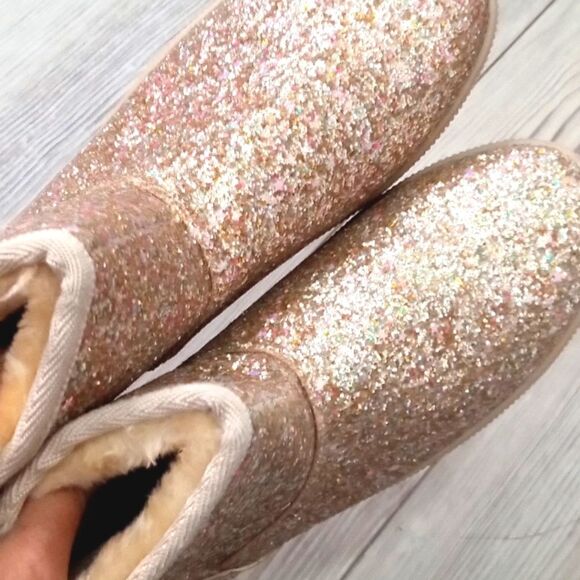 (27-3848)  Cat & Jack Boots  Sz 5 - Picture 4 of 9